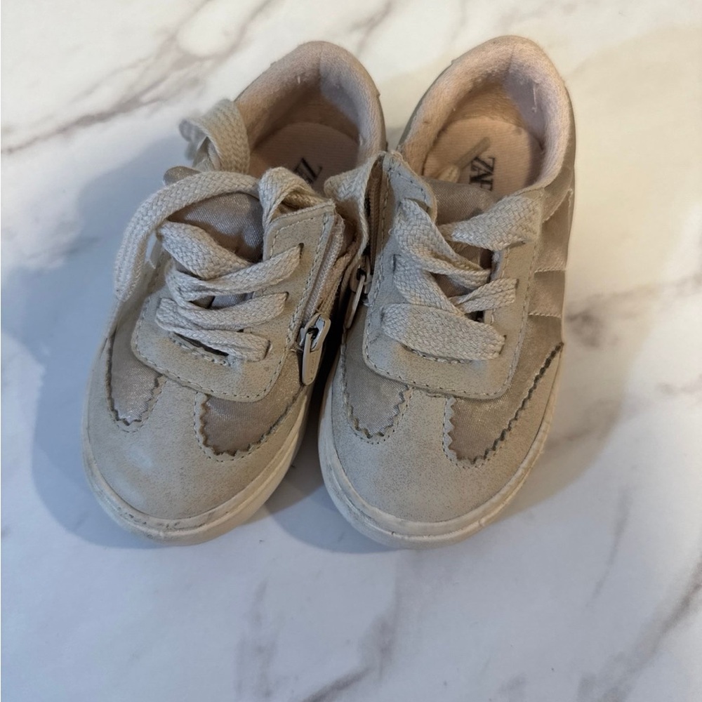 Zara toddler shoes size 5